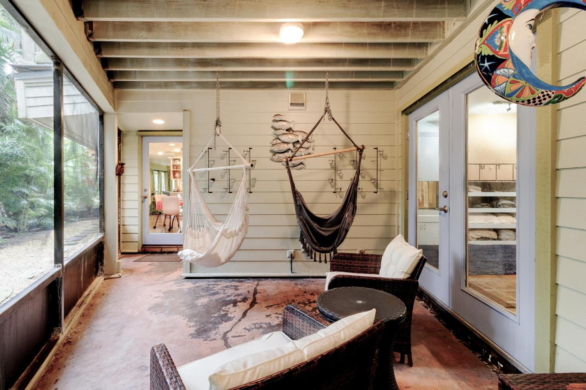 Beach Paradise Getaway - 200Ft From Beach! Sebastian Eksteriør bilde