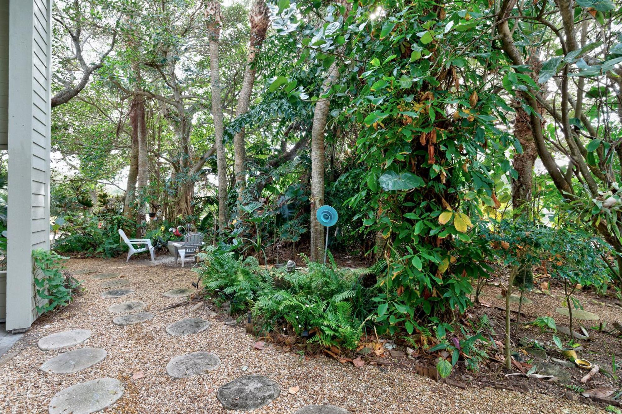 Beach Paradise Getaway - 200Ft From Beach! Sebastian Eksteriør bilde